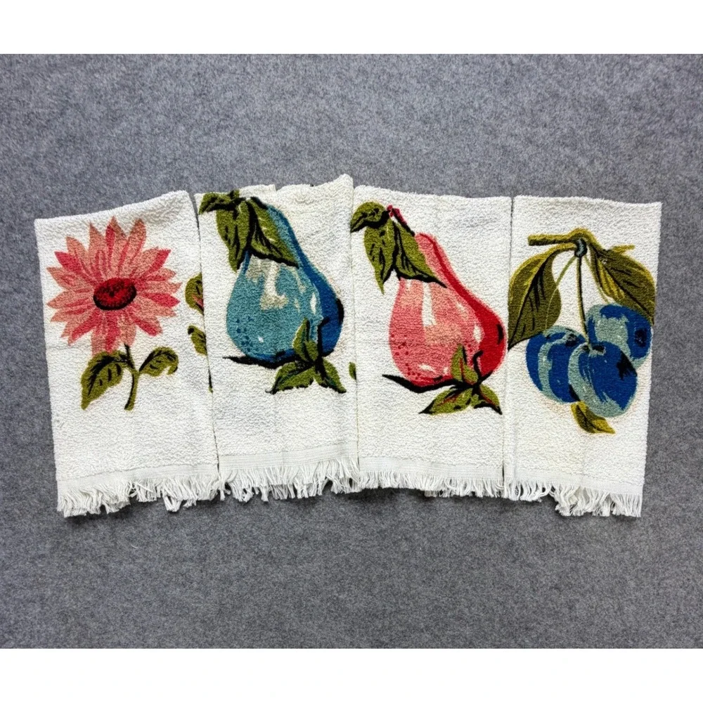 Vintage Fruit Floral Fringe Towels Set 4 Terry Cloth Cotton Retro MCM USA 70s